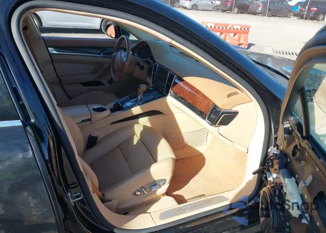 2011 Porsche Panamera S из США, поврежденный, VIN WP0AB2A74BL060578